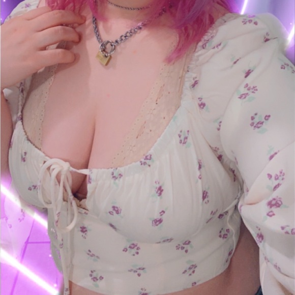 Floral cottagecore crop top - Picture 1 of 4